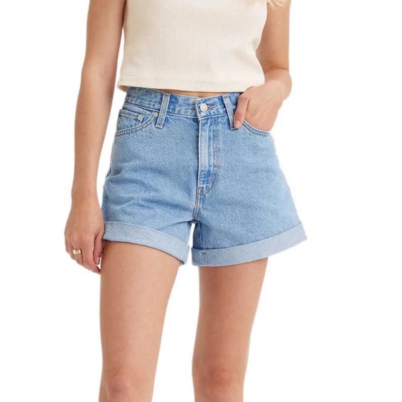 Levi's Rolled 80s Mom Denim Shorts Blue Wash NEW Size 32 - Picture 1 of 5